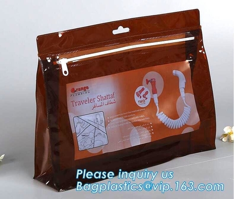 Belleza que empaqueta, producto de belleza que empaqueta, muestra cosmética que empaqueta, soporte de empaquetado cosmético encima de bolsos, bolso de los bolsos del maquillaje
