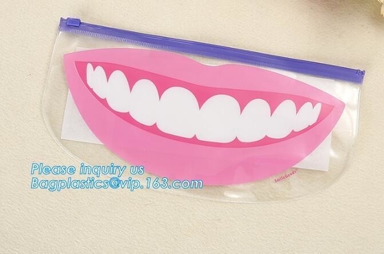 Calidad de la bolsa del Pvc buena con el bolso del embalaje de la cremallera, la bolsa de plástico helada mate del bolso de la cremallera del resbalador del PVC con la cremallera l de la cremallera/pvc