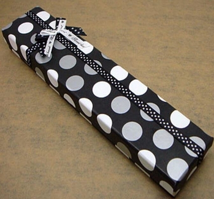caja de regalo de empaquetado cosmética de lujo del papel del dragón de encargo al por mayor del logotipo, casandose la caja de regalo blanca de la joyería del papel con la cinta