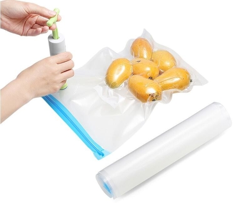 El vacío se coloca encima de las bolsas de plástico, almacenamiento de la comida empaqueta el encogimiento de 2 del paquete del vacío Rolls del sellador
