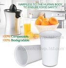 Diverso artículo promocional usando las tazas de café abonablees, tazas plásticas disponibles abonablees verdes, consumición plástica
